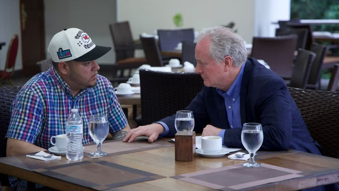 U.S. Senator Chris Van Hollen meeting with Kilmar Abrego Garcia in San Salvador, El Salvador CC BY 4.0 (Provided by Sen. Van Hollen’s Office )